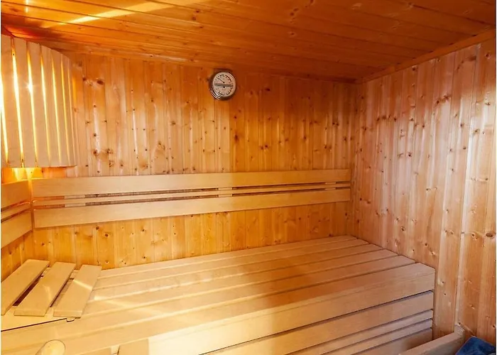 In With Swimming Pool *